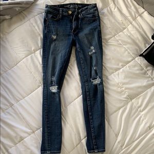 American eagle ripped skinny jeans